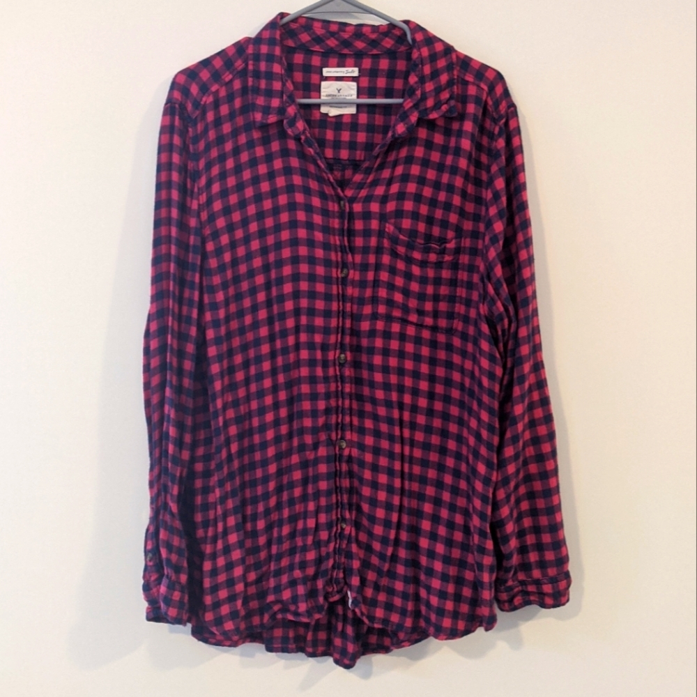 American Eagle red and blue super soft flannel top